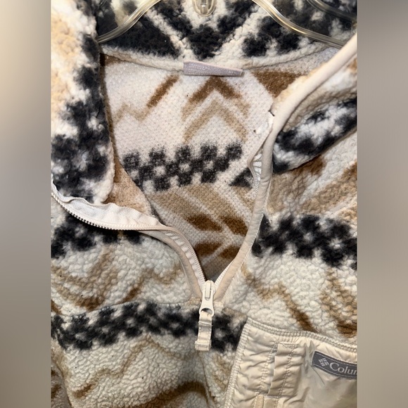 Columbia fleece. Size xxl. Runs small. - Picture 3 of 6